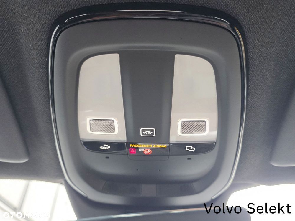 Volvo XC 40 - 33
