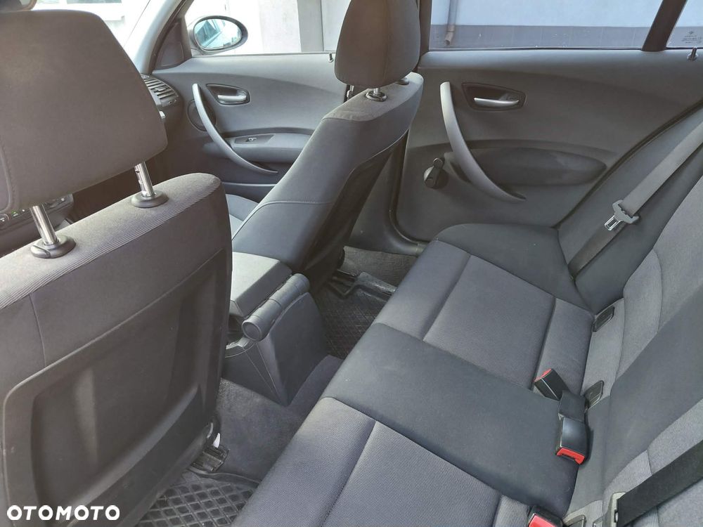 BMW Seria 1 118d - 15