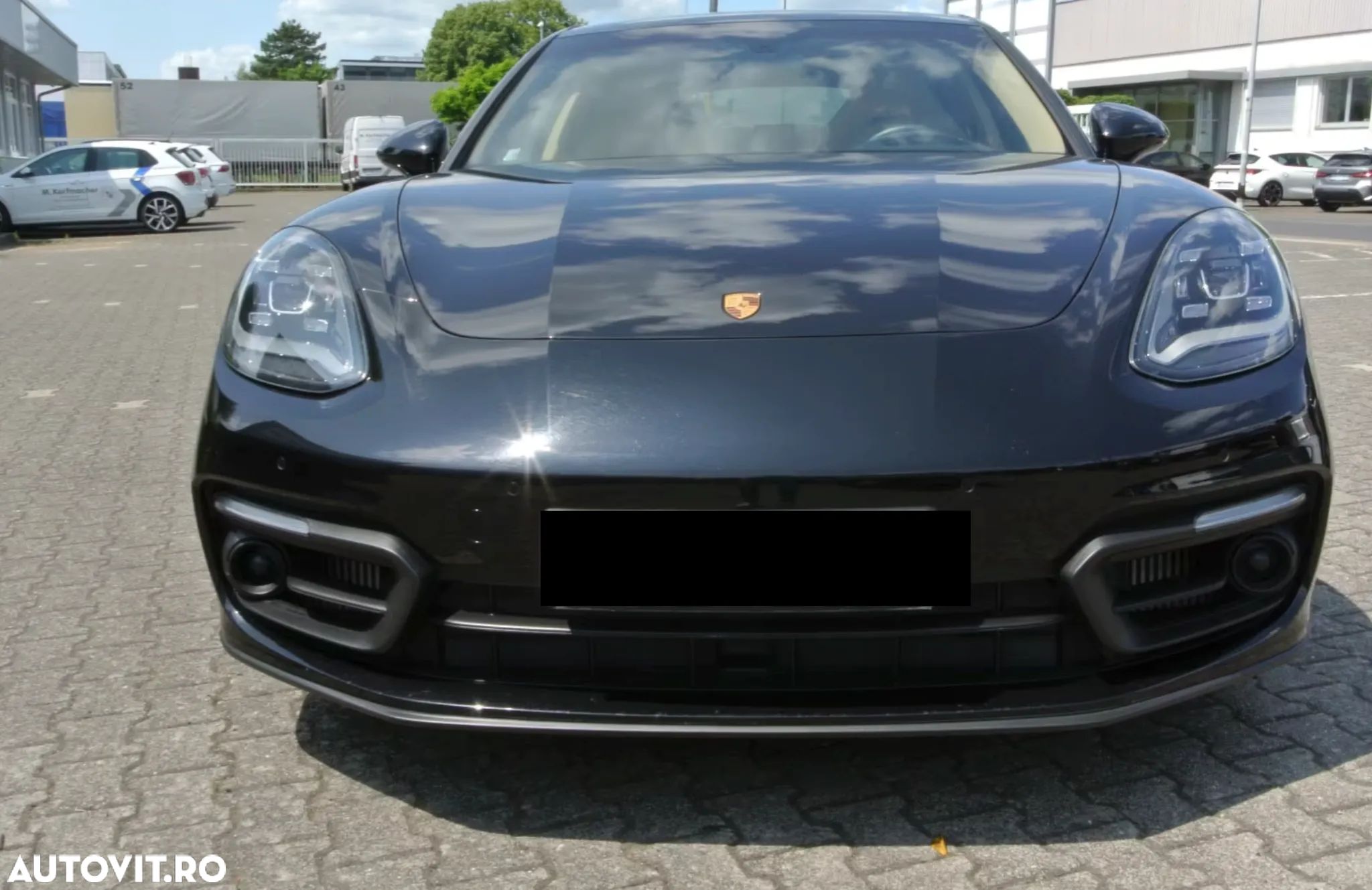Porsche Panamera - 1