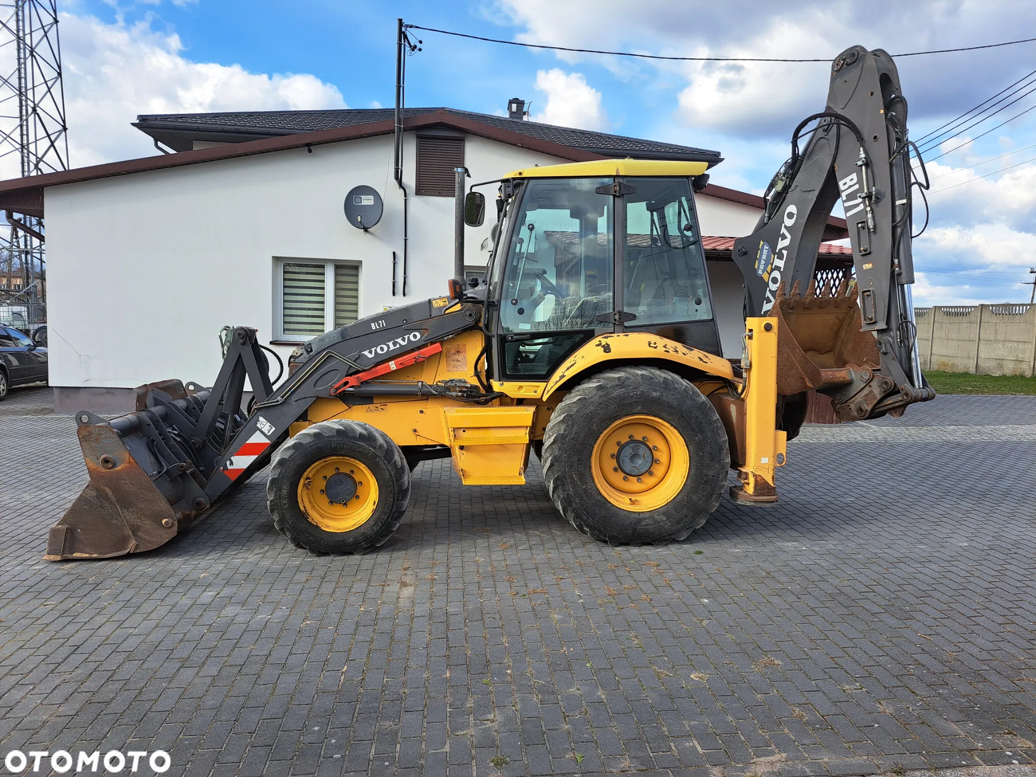 Volvo BL71 - 8
