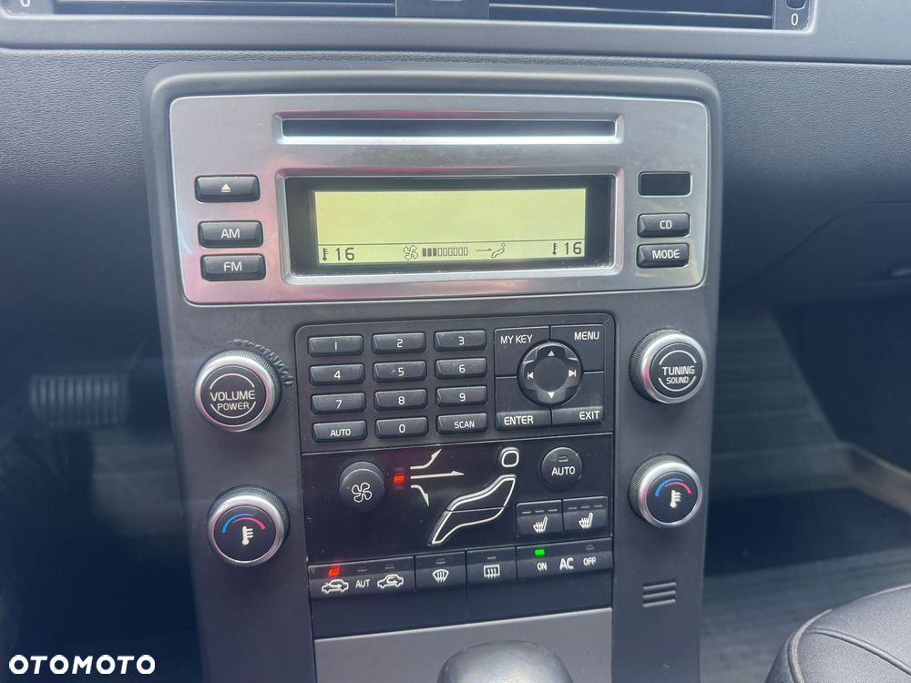 Volvo V70 2.5T Summum - 21