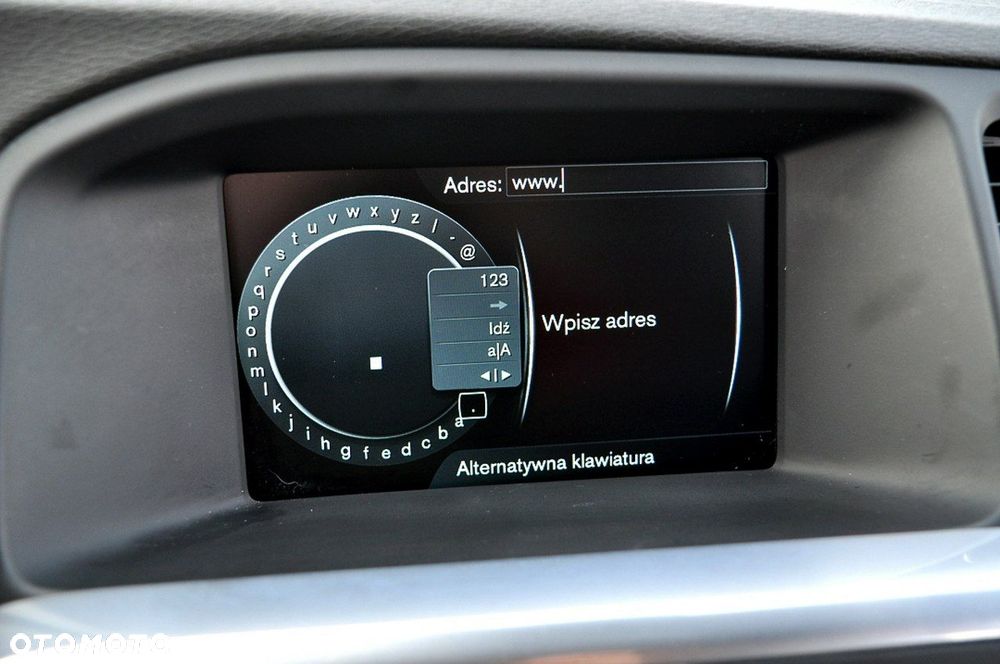 Volvo V60 D3 Drive-E Momentum - 30