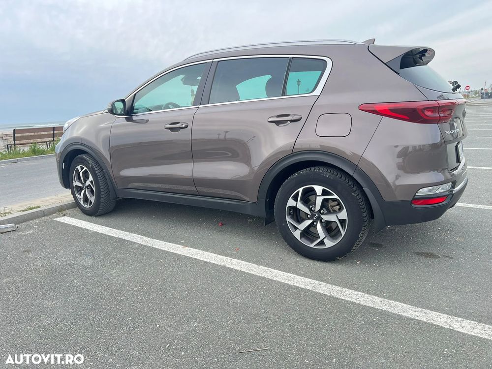 Kia Sportage 1.6 DSL MHEV 7DCT HP 4x2 Business Line - 4