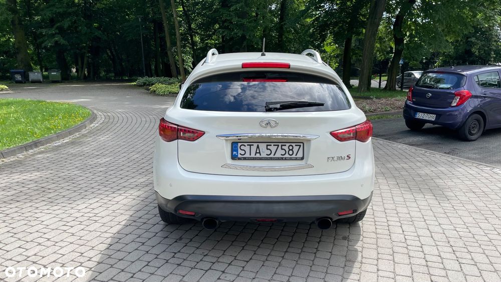 Infiniti FX FX30d GT Premium - 6