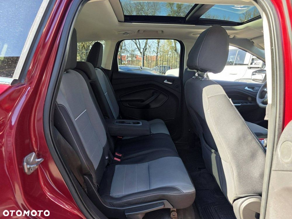 Ford Kuga - 34