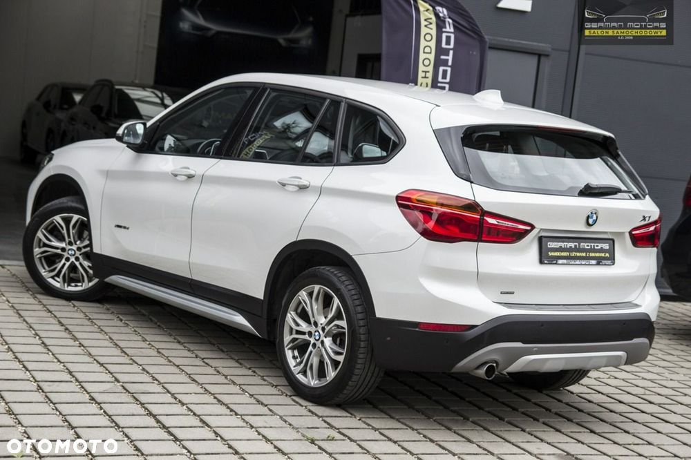 BMW X1 xDrive18d xLine - 9