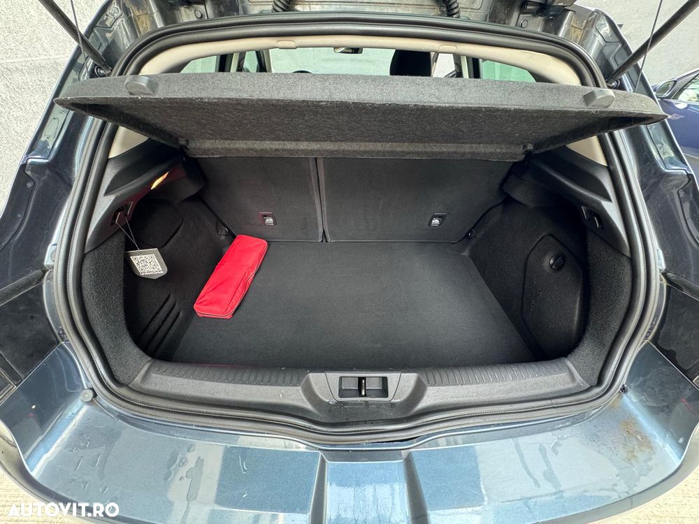 Renault Megane BLUE dCi EDC Limited - 27