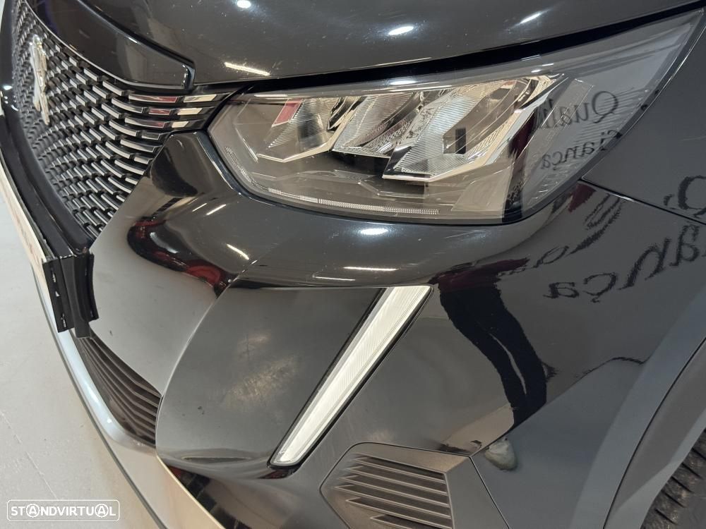 Peugeot 2008 1.2 PureTech Allure - 45