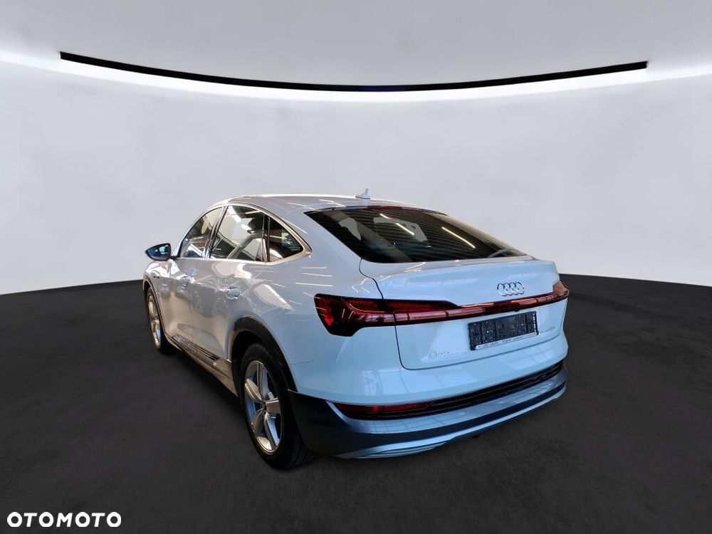 Audi e-tron - 4