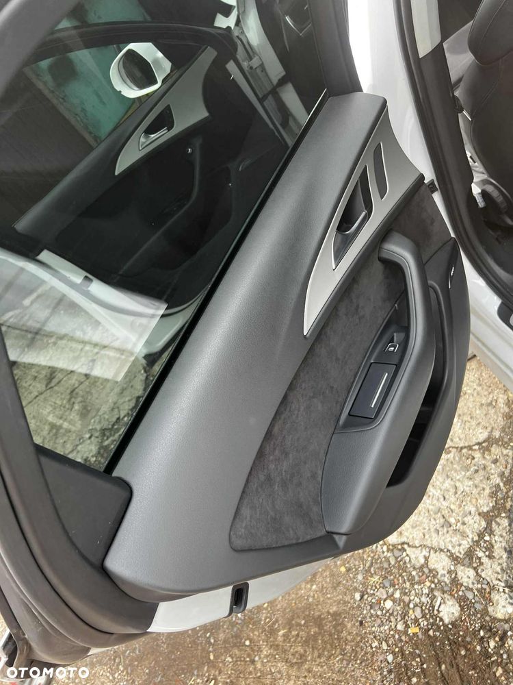 Audi A6 Avant 2.0 TDI ultra S tronic - 6