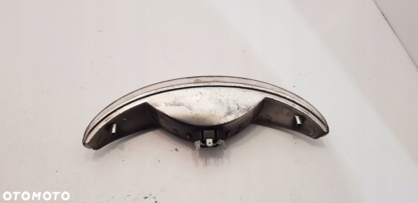 PEUGEOT ELYSTAR 125 FI 03-07 LAMPA TYŁ - 3