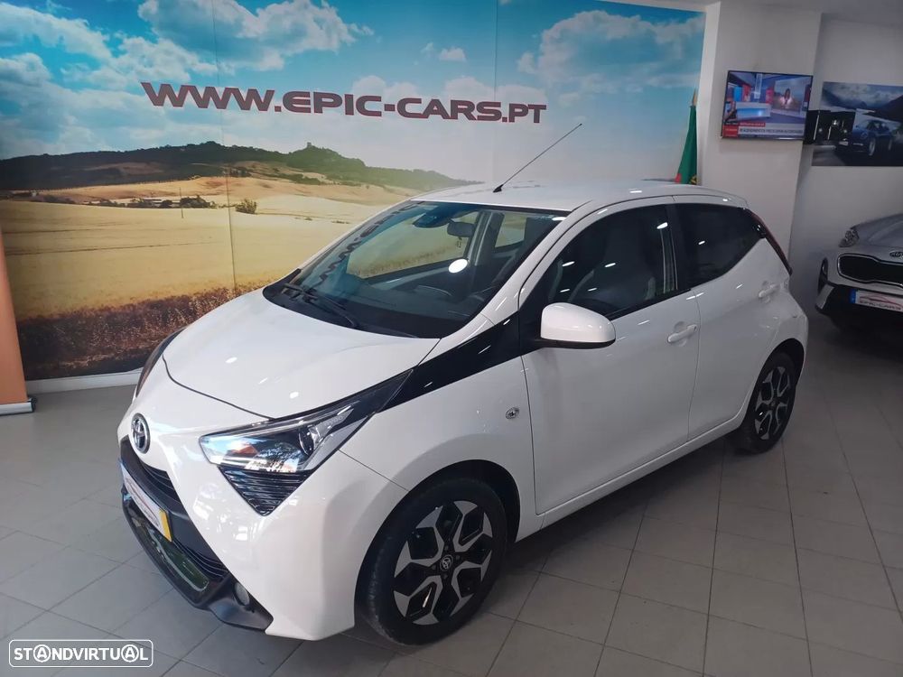 Toyota Aygo 1.0 X-Play+X-Touch - 1