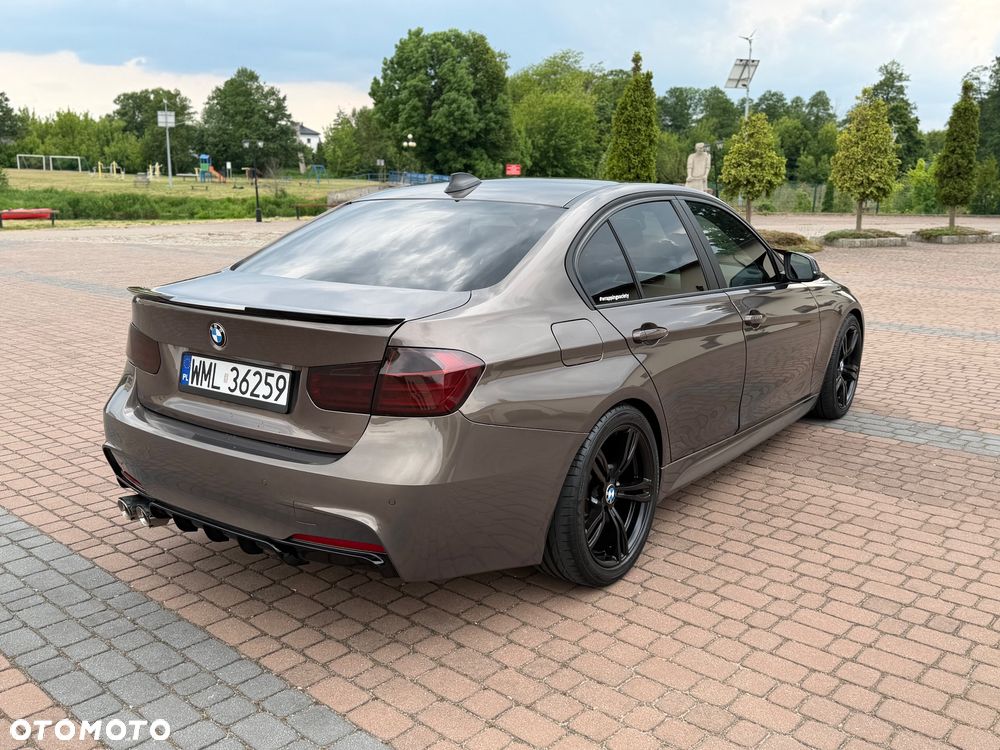BMW Seria 3 318d Blue Performance Sport Line - 26