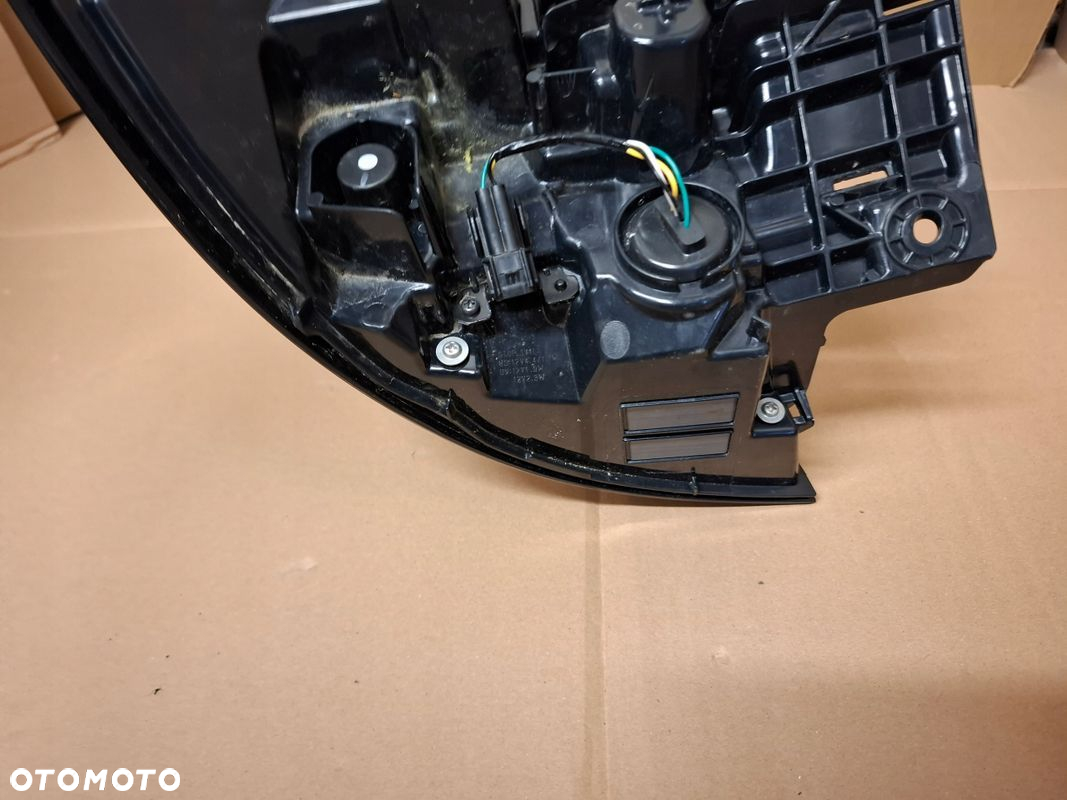 LAMPA TYLNA HONDA ZRV HRV H-RV ORYGINAŁ - 9