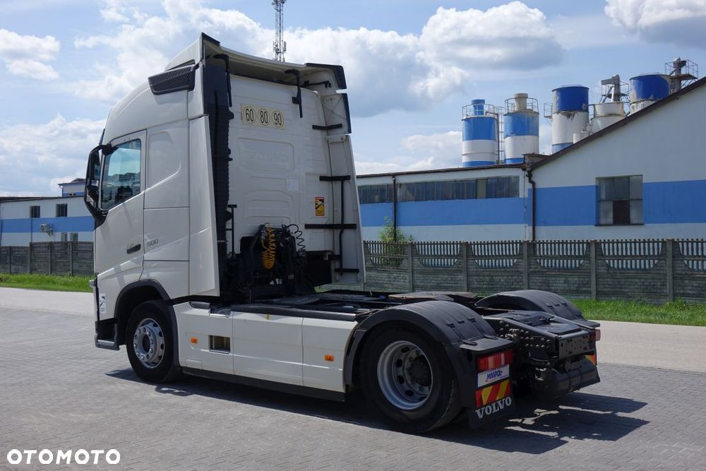 Volvo FH 500 GLOBETROTTER / EURO 6 / STANDARD / AUTOMAT / KLIMATYZACJA POSTOJOWA / LODÓWKA - 7