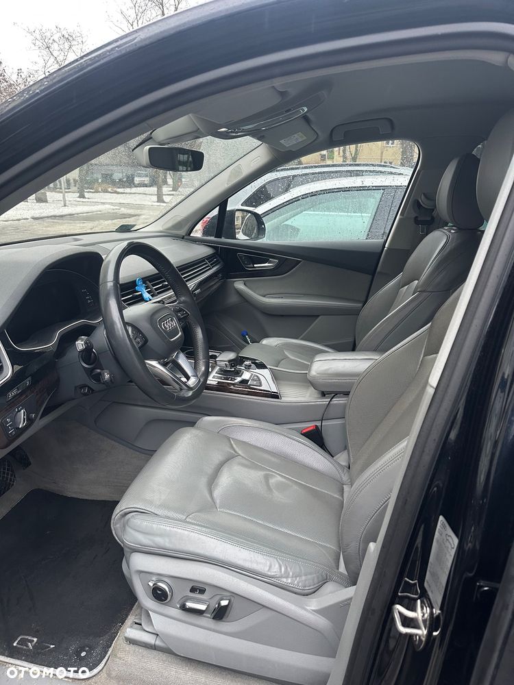 Audi Q7 - 6