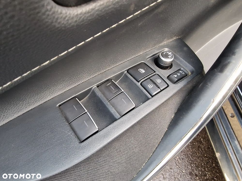 Toyota Corolla 1.8 Business Edition - 23