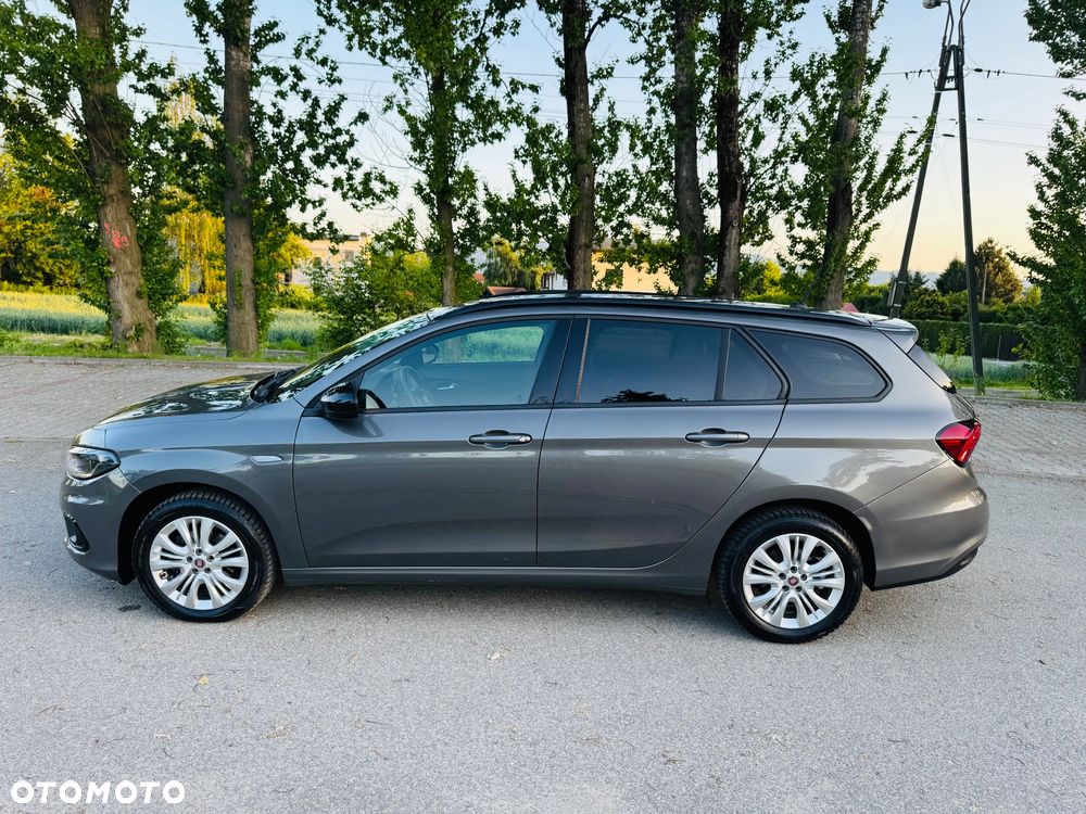 Fiat Tipo 1.6 MultiJet DCT Lounge - 5