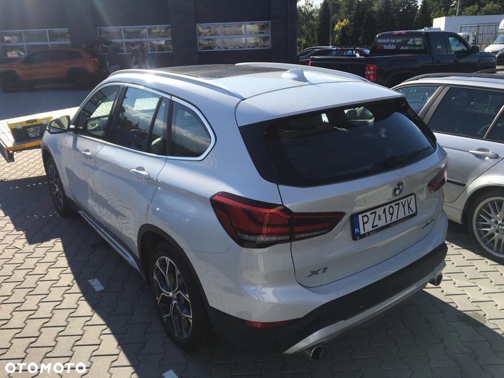 BMW X1 xDrive25i xLine - 3