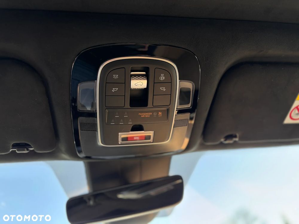 Hyundai Santa Fe - 24