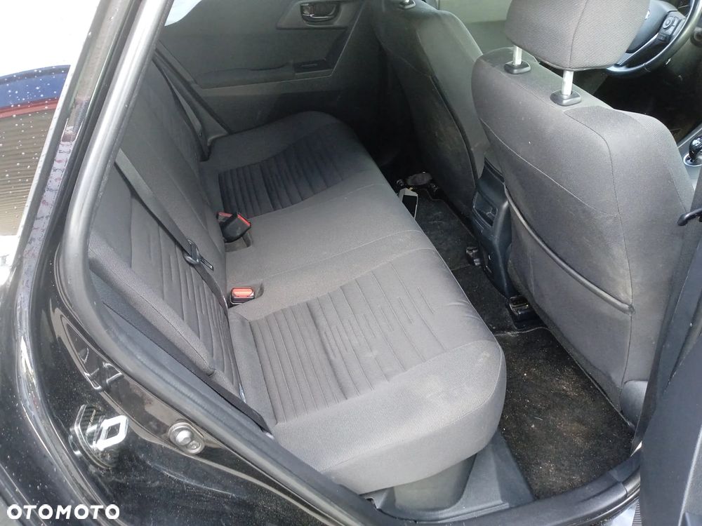 Toyota Auris - 10