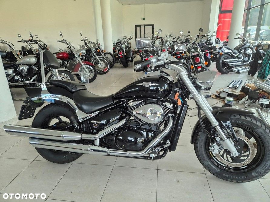 Suzuki Intruder - 2