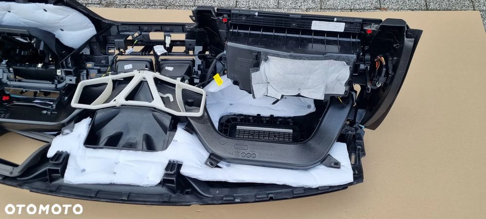 BMW X7 G07 LCI 2022- Deska Konsola Skóra Oyginał NIE ROBIONA !!! - 8