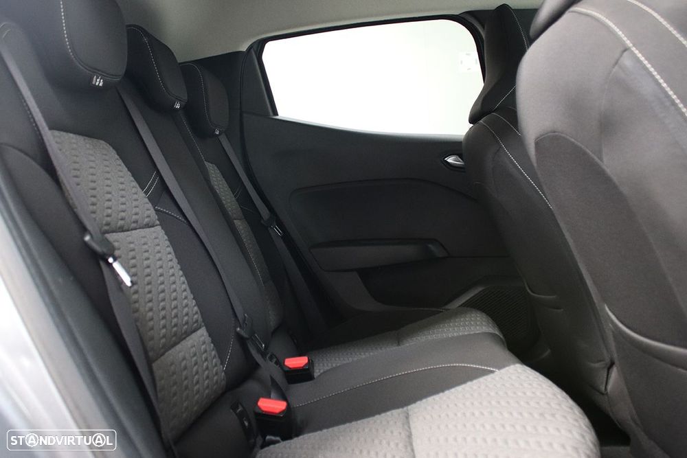 Renault Clio 1.0 TCe Evolution - 22