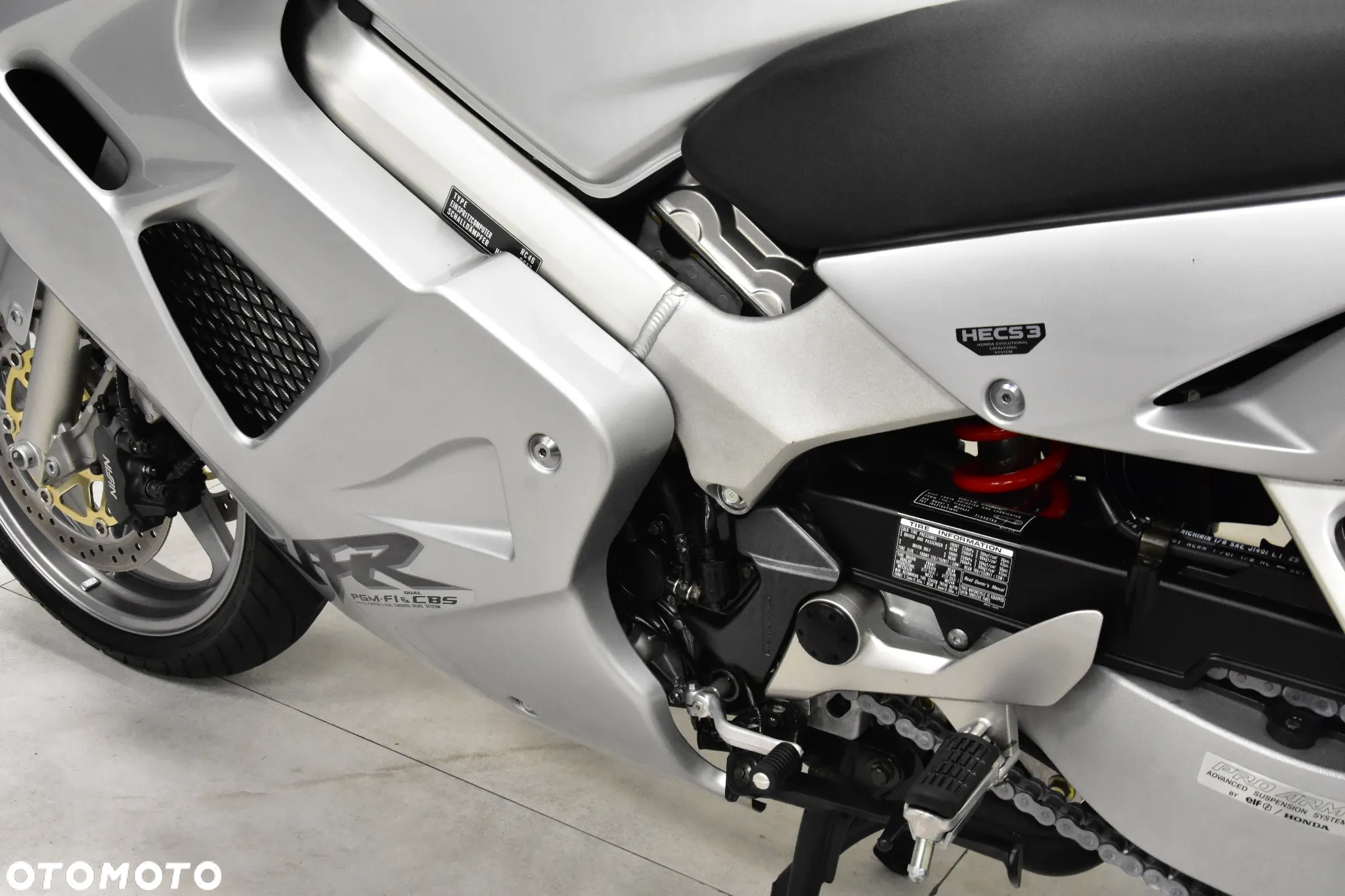 Honda VFR - 38