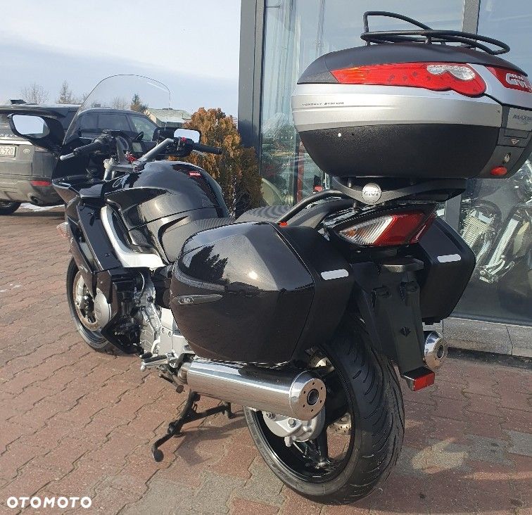 Yamaha FJR - 3