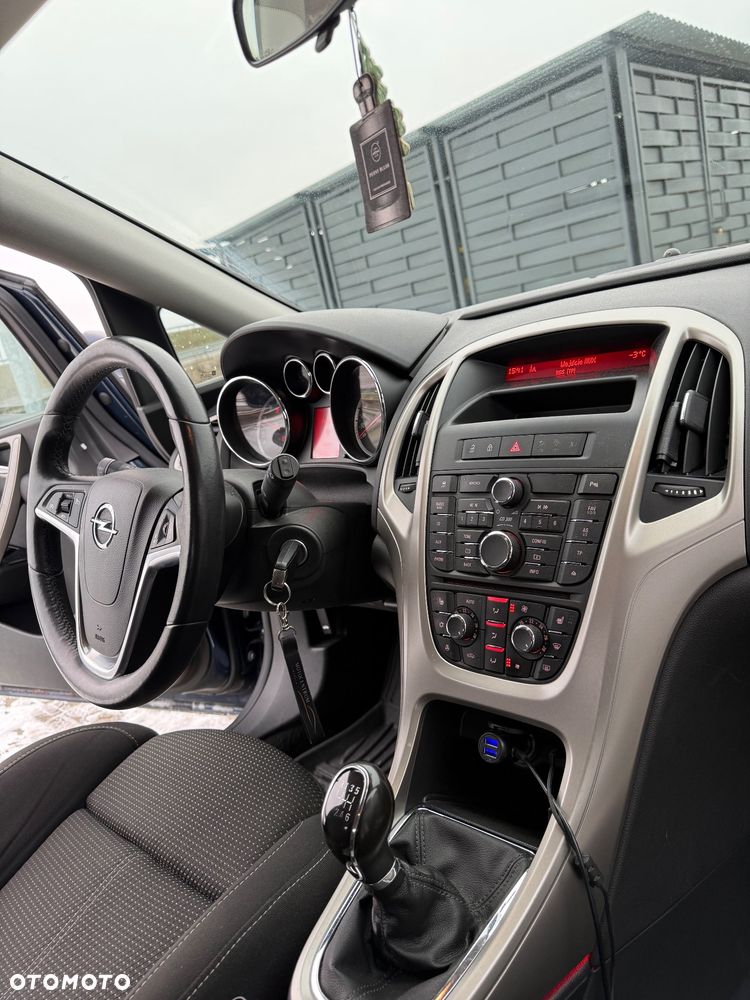 Opel Astra 1.4 T Edition 150 - 8