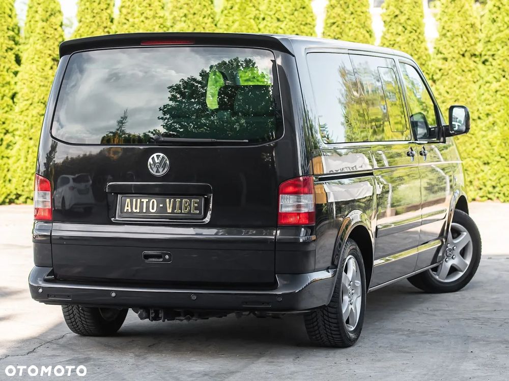 Volkswagen Multivan - 10
