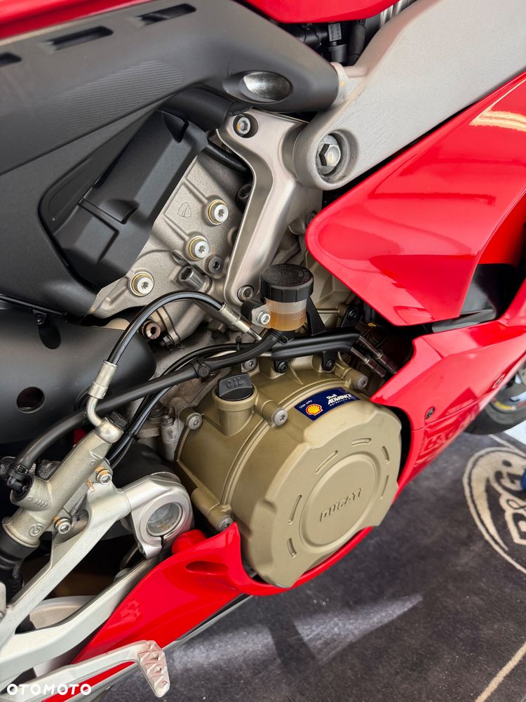 Ducati Panigale V4S - 17