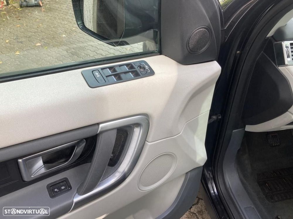 Land Rover Discovery Sport - 13