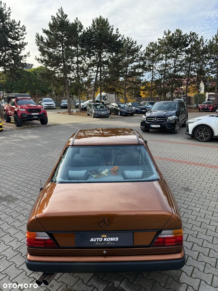 Mercedes-Benz W124 (1984-1993) - 6