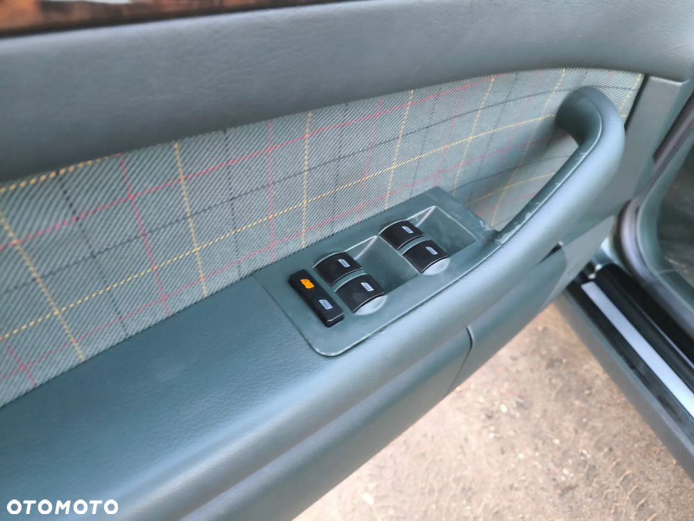 Audi A6 Allroad - 12