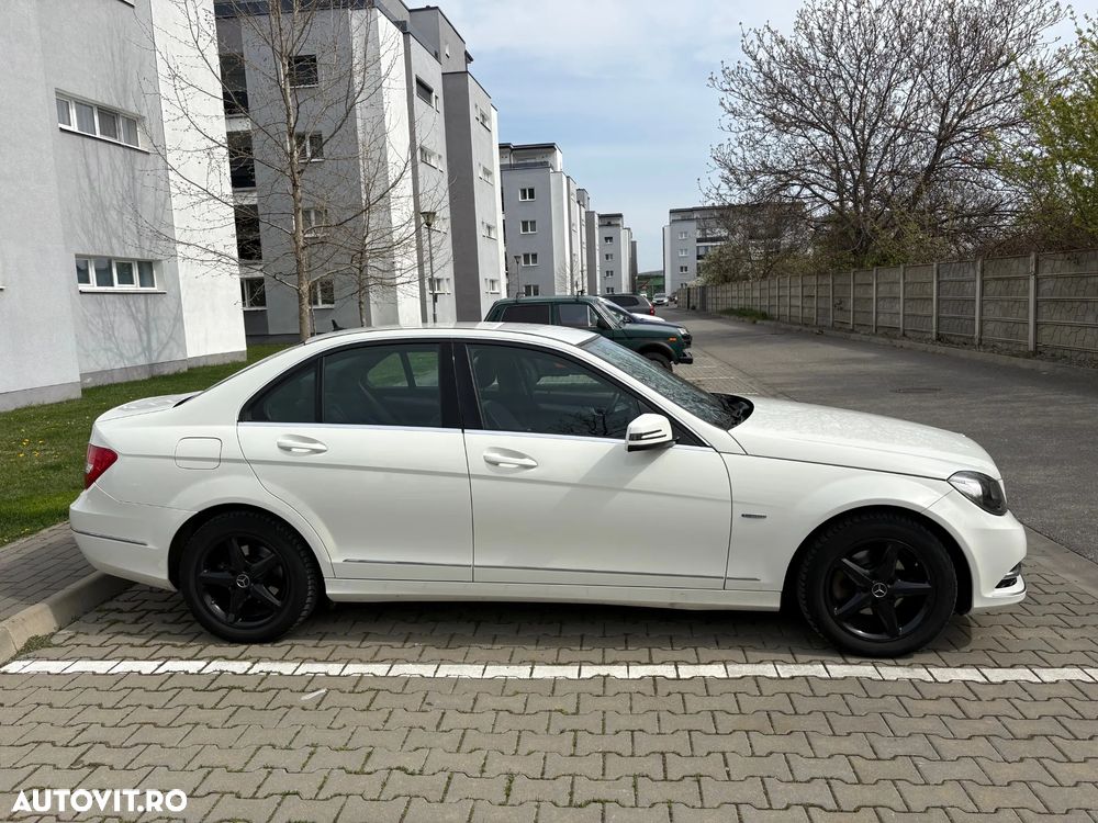 Mercedes-Benz C 200 CDI DPF Automatik BlueEFFICIENCY Avantgarde - 3