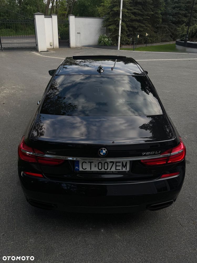BMW Seria 7 750Li - 3