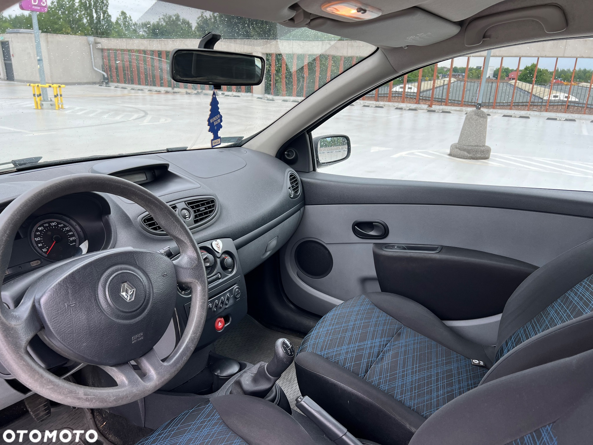 Renault Clio - 9