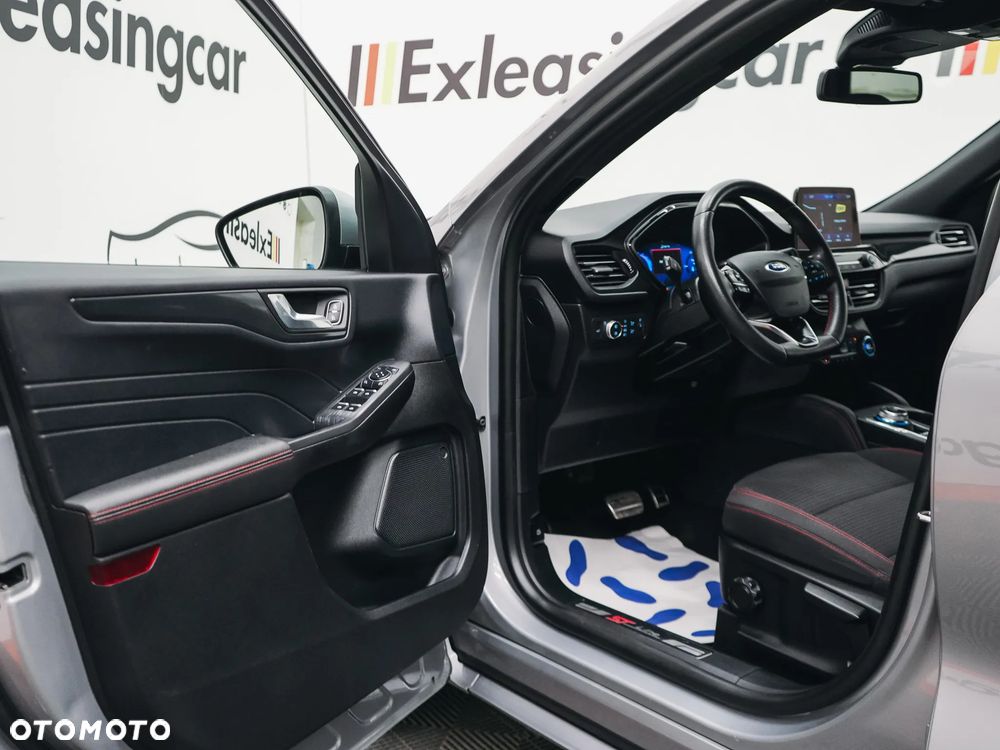 Ford Kuga 2.5 Duratec FHEV 4x4 ST-LINE - 9