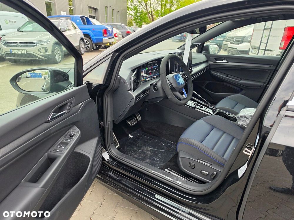 Volkswagen Golf - 14