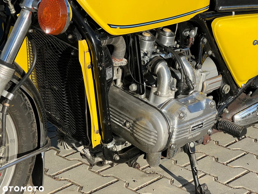 Honda GL - 12