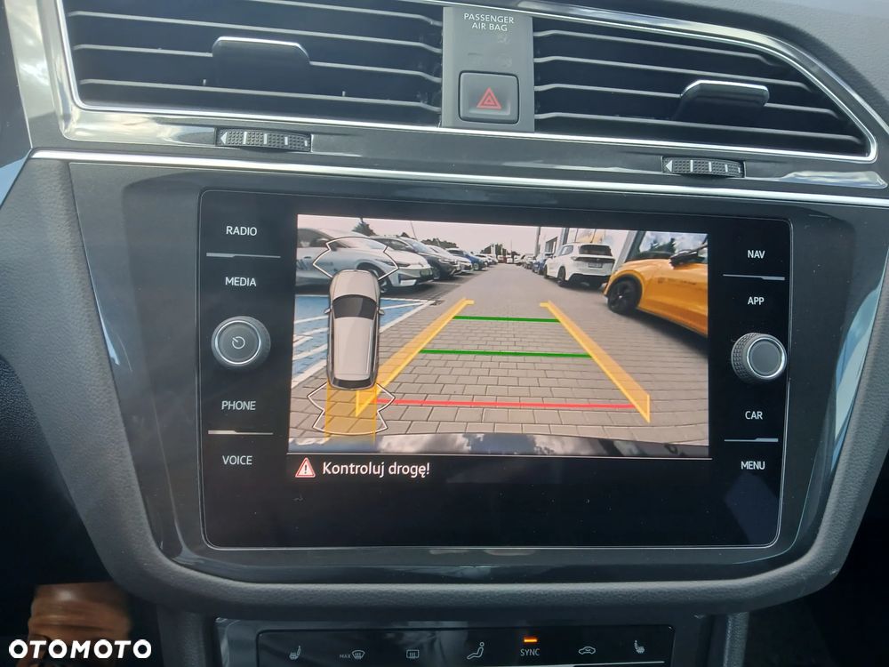Volkswagen Tiguan 2.0 TSI 4Mot Elegance DSG - 26