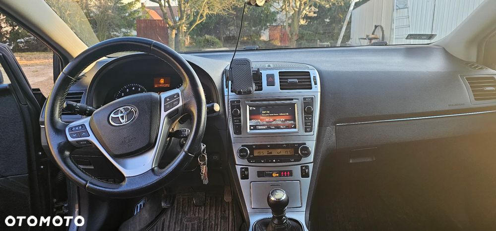 Toyota Avensis 1.8 Active - 5