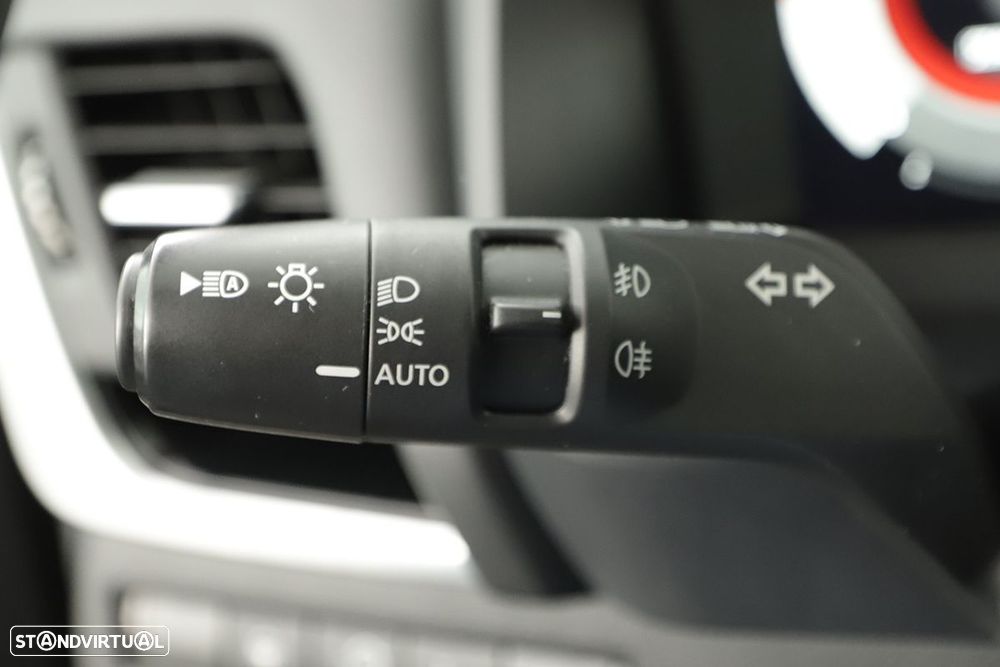 Nissan Qashqai 1.3 DIG-T N-Connecta - 17