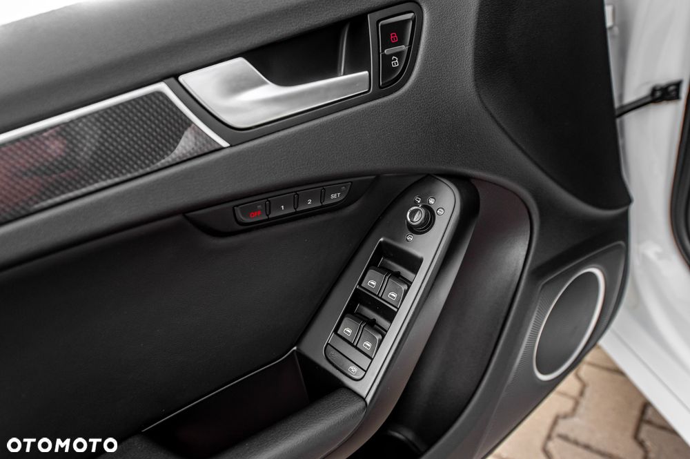 Audi S4 Avant S tronic - 29