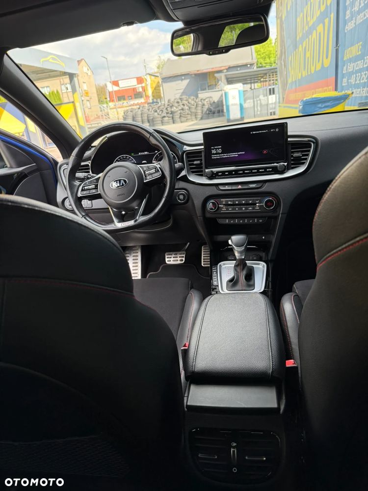 Kia Ceed - 22