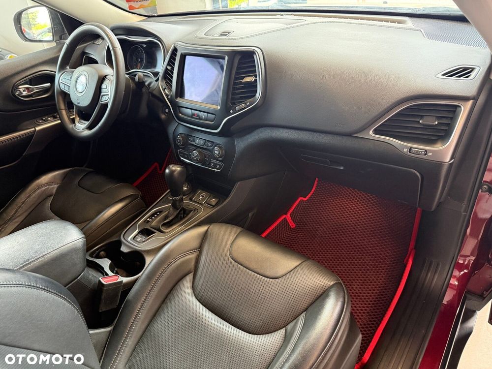 Jeep Cherokee - 15
