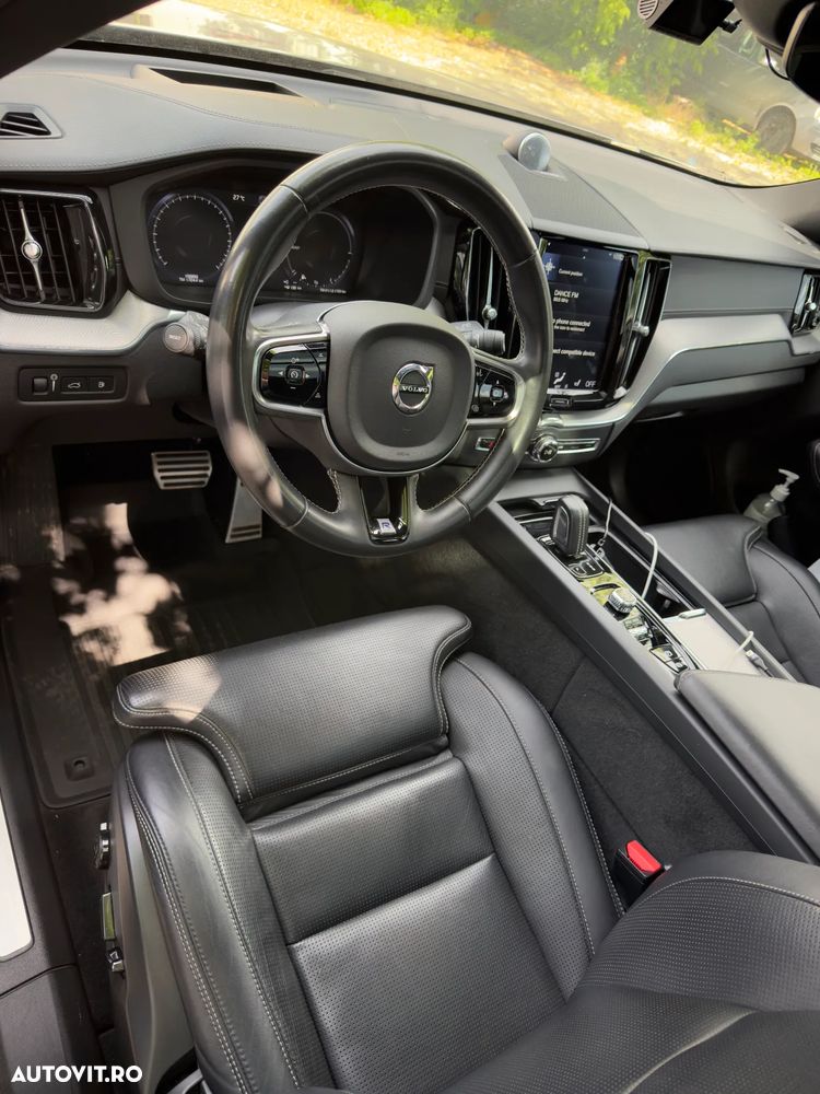 VOLVO XC60 2020 — imagine 15