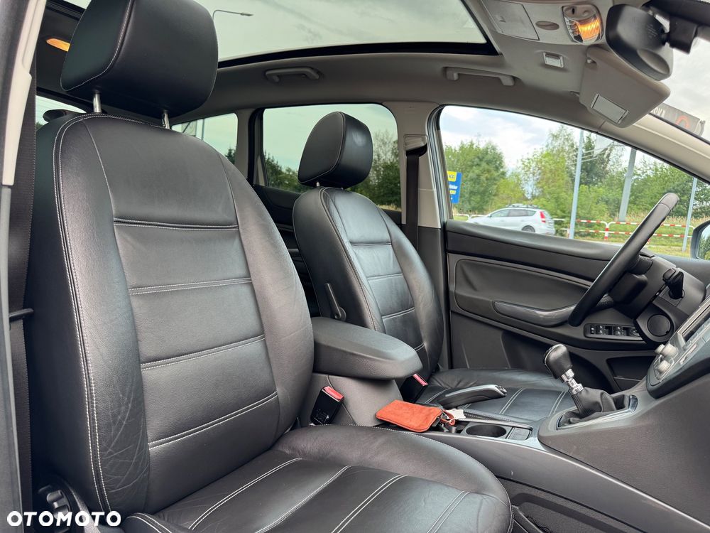 Ford Kuga 2.0 TDCi 4x4 Titanium - 29